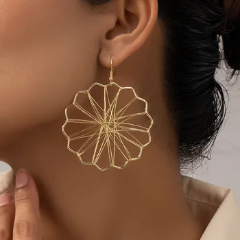 2022 Yeni Varış Vintage Kalp Çiçek Yıldız Kolye Küpe Kadınlar İçin Altın Renk Çizgi Geometrik Damla Küpe Takı Toptan